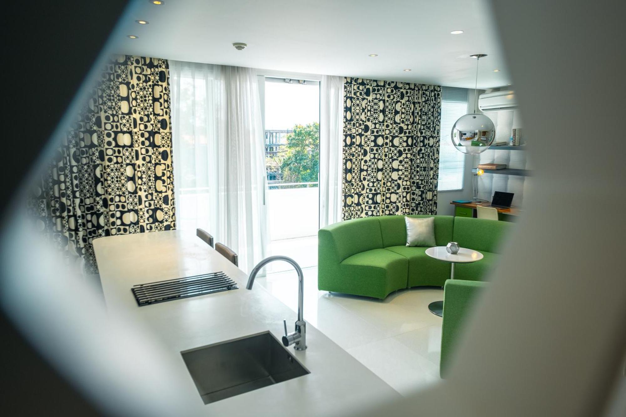 Chill Hotel Seminyak Exterior foto